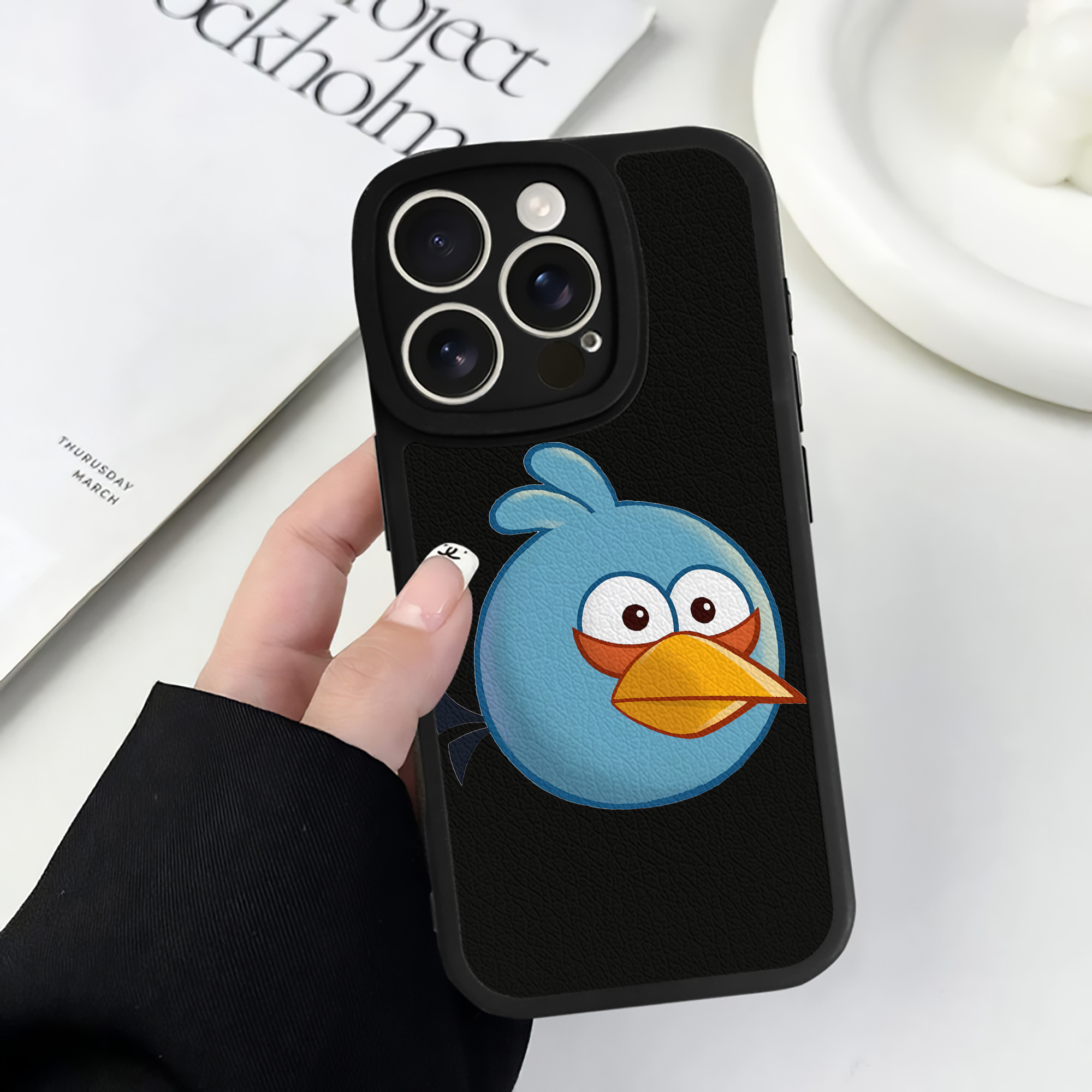 （画像用） Angry Birds アングリーバード 【iPhone 16シリーズ対応】シリコンスマホケース（レザー調） 材質：シリコン
